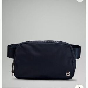 lululemon athletica Midnight Black Belt Bag